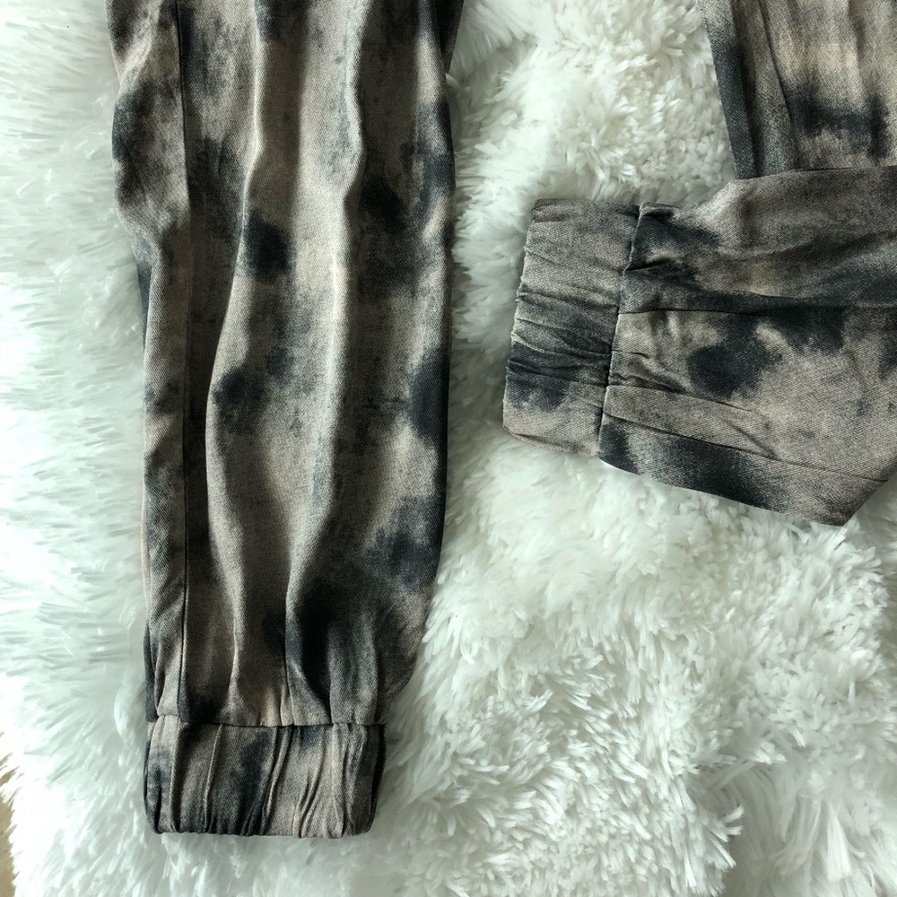 LAST 1! {EASEL} Tie dye printed woven pants (J) - Picture 6 of 7